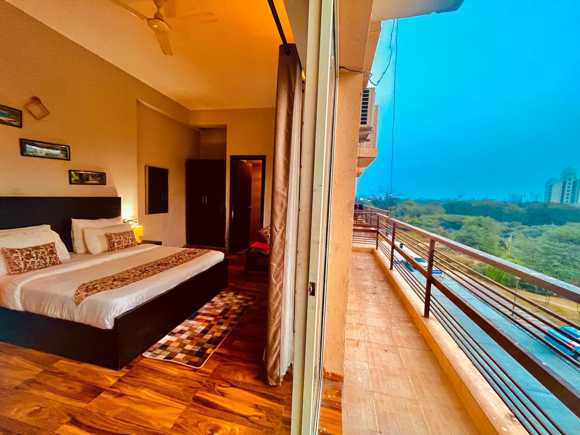 Pearl Grand Boutique Cottage In Omaxe Anandam Vrindavan - #Premium Ac Rooms With Balcony #Big Parking #Lift #Garden #Peaceful Area #Near Prem Mandir #Property Of The Year #Most Awarded Eksteriør billede